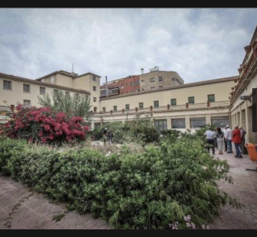 PIOCgrupo's tweet photo. So our council paid over 4 million euros 2 years ago for this building and spending over well 2 million euros for a center in Orihuela City, our money but not getting any benefits as usual.
https://t.co/yiGwaFVXOD https://t.co/xRHinO18fg