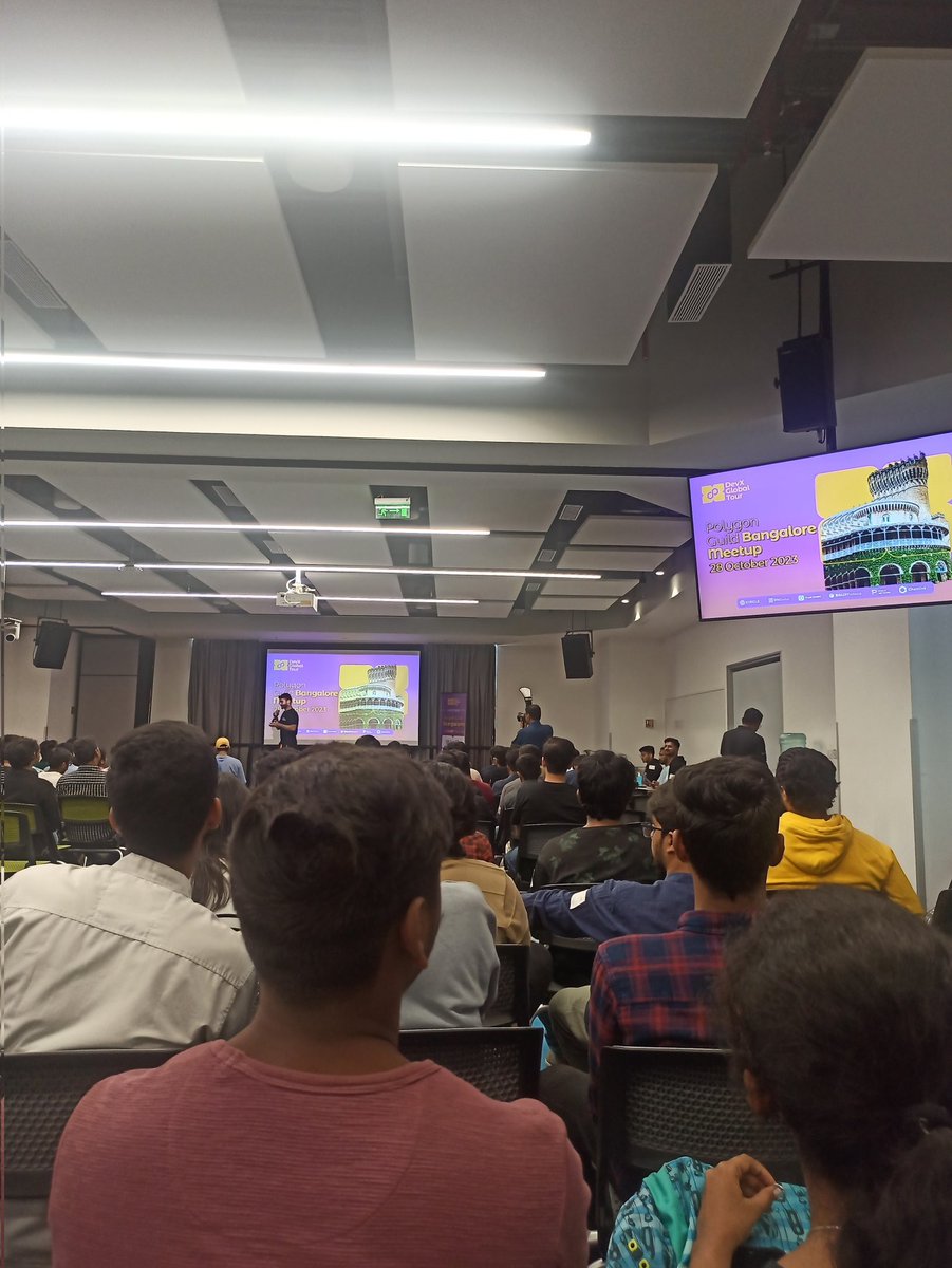 oyebagri's tweet photo. Exciting times at #DevXGlobalTourπ @GuildPolygonBLR π«
Insightful Sessions on @0xFireDrops @0xPolygon π
Networking with interesting folks and meeting the OGs @0xanmol @TanishqMahesh18 @raghavbhrdwaj1 @vibhu_29 @chirag_goel_16
#GuildBLR #wagmi https://t.co/SLr087y5PR