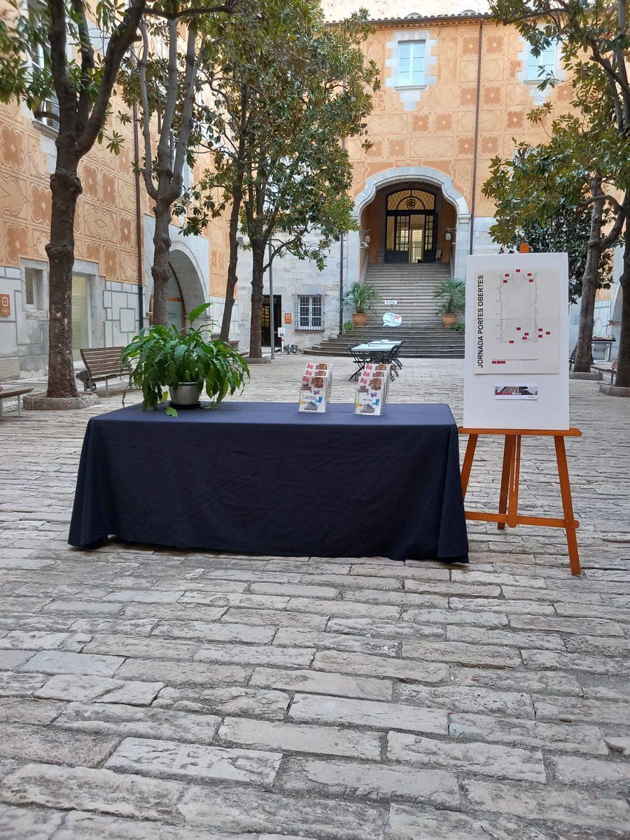 govgirona's tweet photo. 🎆Per #Fires, els espais de la #gencatGirona esperen la vostra visita: aquest matí, a partir de les 10 i fins a les 2, Jornada de Portes Obertes!
Ho tenim tot a punt! 
Molt bones Fires de Sant Narcís!
https://t.co/4Re7cp8Ul6 https://t.co/lKezufphyw