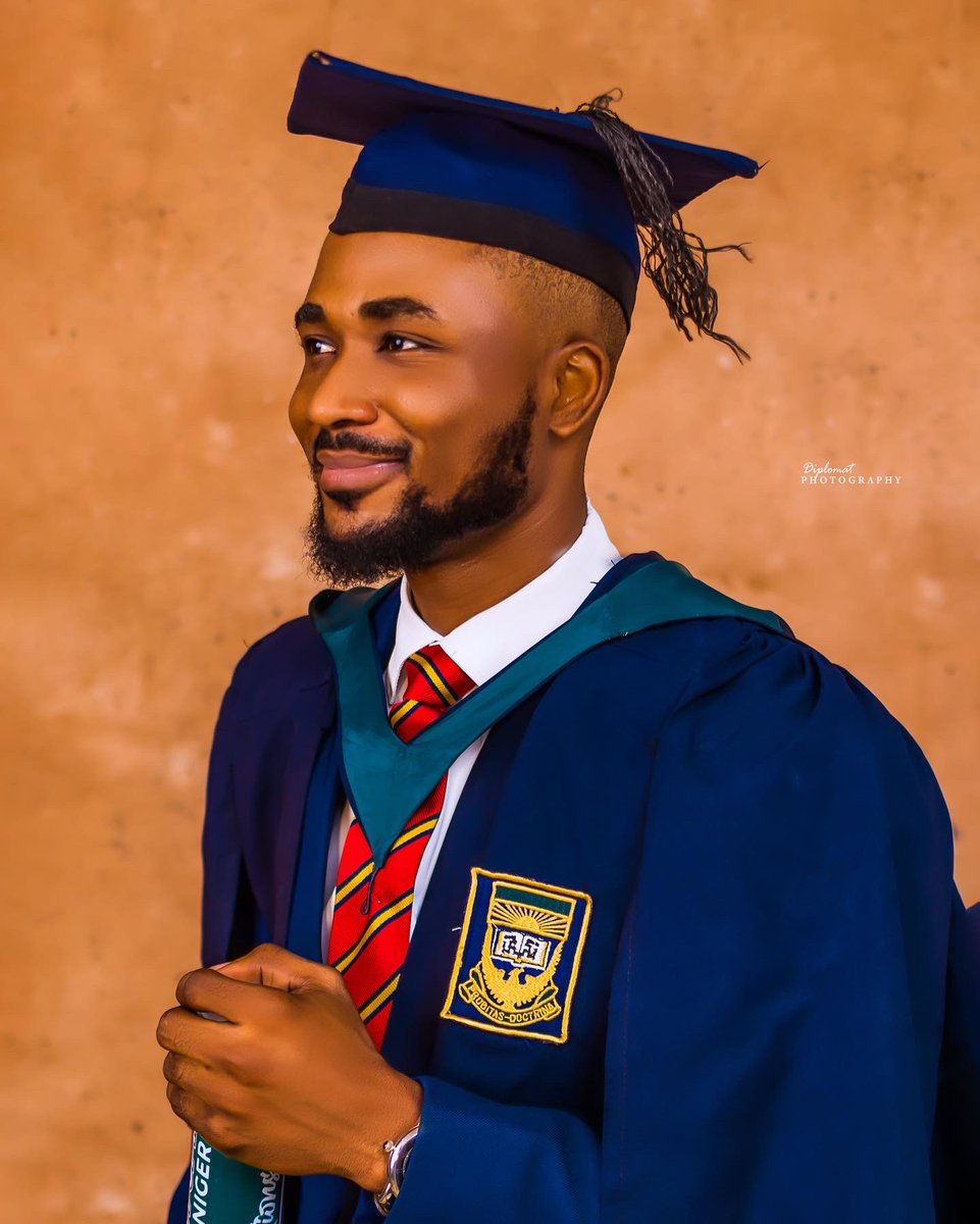 IbitoyyeGbenga's tweet photo. What feels like the end is often the beginning. 

Next stop; world domination.

#classof21 convocation in 2023, 
Jesus is King! 👑
#unilorin #graduates https://t.co/BSmwCjL3th