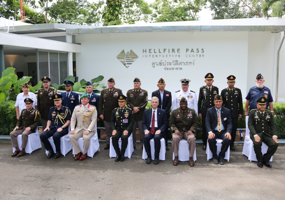 Earlier this week on 25 Oct, Ambassador Godec @USAmbThailand, Gen Songwit Noonpackdee from @RTARF_PR, Mr Sarmiento @VFWHQ, Maj Gen Smith @TexasGuard attended US POWs Memorial Plaque dedication ceremony at #HellfirePass to honour American POWs died in #BurmaThaiRailway during WWII