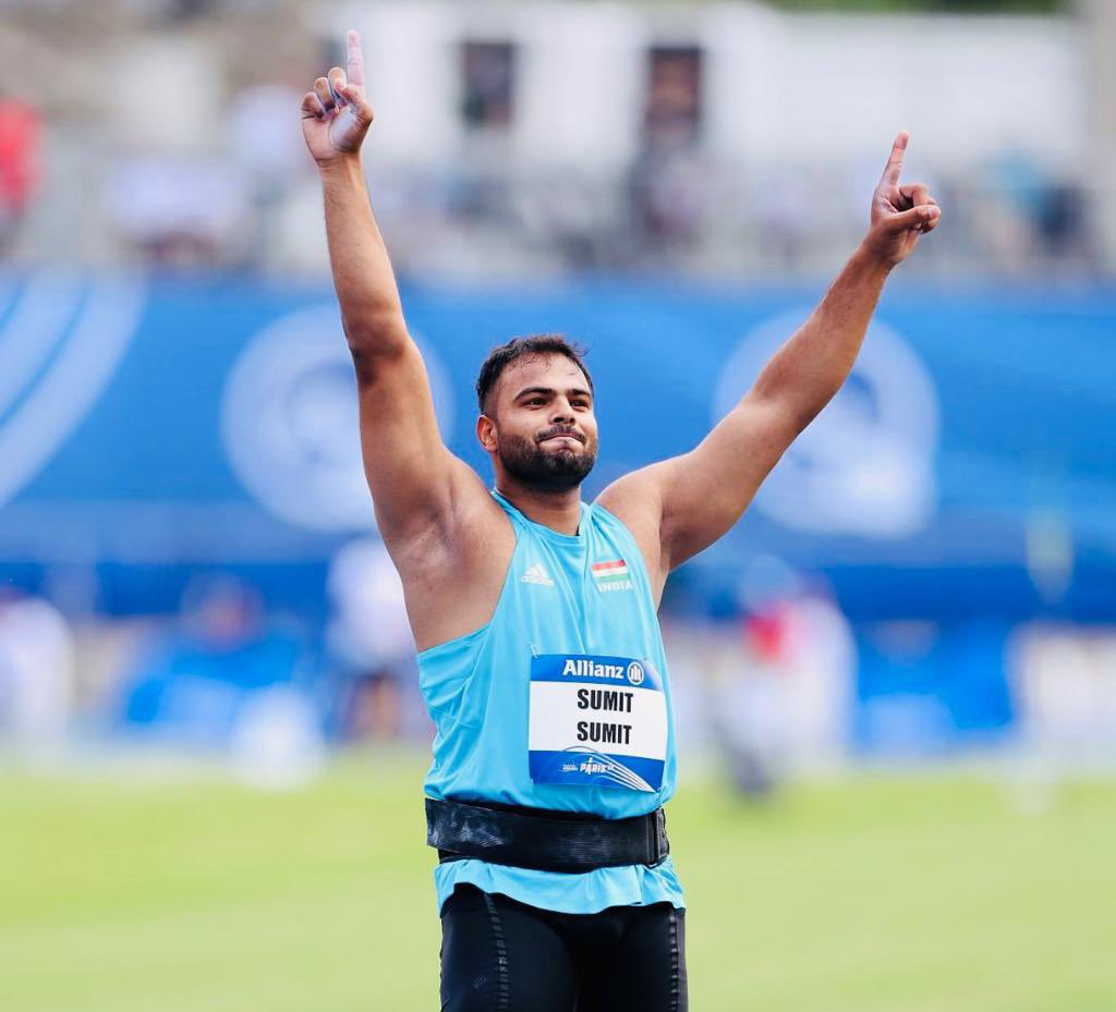 ShyamSportsGuy's tweet photo. EVERY. SINGLE. INDIAN. 🇮🇳. MEDALLIST. AT. THE. PARA. ASIAN. GAMES. 👏🏽

Because they rightfully deserve the recognition.

🥇 Sumit Antil [Javelin, F64] - WORLD RECORD
🥇 Sundar Singh Gurjar [Javelin, F46] - WORLD RECORD
🥇 Sheetal Devi [Archery, Women's Compound Open]
🥇 Pramod Bhagat [Badminton, Men's Singles SL3]
🥇 Avani Lekhara [R2 10m Air Rifle Stand - SH1]
🥇 Prachi Yadav [Canoe-KL2]
🥇 Dharmaraj Solairaj [Long Jump, T64]
🥇 Nishad Kumar [High Jump - T47]
🥇 Haney [Javelin, F37]
🥇 Ankur Dhama [1500m, T11]
🥇 Ankur Dhama [5000m - T11]
🥇 Sheetal & Rakesh [Archery, Mixed Team Compound Open]
🥇 Sidhartha Babu [Shooting, R6 Mixed 50m Rifle Prone SH1]
🥇 Suhas Yathiraj [Badminton, Men's Singles SL4]
🥇 Rakshita Raju [1500m, T11]
🥇 Nimisha [Long Jump, T47]
🥇 Sachin Khilari [Shot Put, F46]
🥇 Pranav Soorma [Club Trow - F51]
🥇 Shailesh Kumar [High Jump - T63]
🥇 Deepthi Jeevanji [400m-T20]
🥇 Neeraj Yadav [Discus Throw - F54/55/56]
🥇 Praveen Kumar [High Jump - T64]
🥇 Raman Sharma [1500m, T38]
🥇 Thulasimathi Murugesan [Badminton, Women's Singles SU5]
🥇 Nitesh Kumar and Tarun Dhillon [Badminton, Men's Doubles SL3/SL4]
🥇 Dilip Mahadu Gavit [400m - T47]
🥇 Ashwin, Darpan & Soundarya [Chess - Men's Team B1]
🥇 Neeraj Yadav [Javelin Throw - F55]
🥇 Darpan Inani [Chess, Men's B1]

🥈 Prachi Yadav [Canoe - Women's VL2]
🥈 Krishna Nagar [Badminton, Men's Singles SH6]
🥈 Rudransh Khandelwal [Mixed 50m Pistol - SH1]
🥈 Rudransh Khandelwal [Para Shooting, P1 Men's 10m Air Pistol]
🥈 Simran [100m-T12]
🥈 Simran [200m-T12]
🥈 Bhagyashri Madhavrao Jhadav [Shot Put, F34]
🥈 Mariyappan Thangavelu [High Jump - T63]
🥈 Ajay Kumar [400m-T64]
🥈 Pooja [Discus Throw, F54/55]
🥈 Sheetal & Sarita [Archery, Doubles Compound Open]
🥈 Dharambir [Club Trow - F51]
🥈 Zainab Khatoon [Powerlifting, 61kg]
🥈 Rinku Hooda [Javelin, F46]
🥈 Sharath Shankarappa Makanahalli [1500m, T13]
🥈 Lalitha Killaka [1500m, T11]
🥈 Rakesh & Suraj [Archery, Doubles Compound Open]
🥈 Soman Rana [Shot Put, F56/57]
🥈 Kapil Parmar [Judo - 60kg J1]
🥈 Ram Pal [High Jump - T47]
🥈 Monu Ghangas [Discus Throw - F11]
🥈 Narayana & Anita [Canoe, Mixed Double Sculls PR3]
🥈 Nitesh Kumar [Badminton, Men's Singles SL6]
🥈 Ravi Rongali [Shot Put - F40]
🥈 Rakesh Kumar [Archery, Men's Individual Compound]
🥈 Pradeep Kumar [Javelin, F54]
🥈 Yogesh Kathuniya [Discus Throw - F54/55/56]
🥈 Parmod [Men's 1500m - T46]
🥈 Raj Kumar and Chirag Baretha [Badminton, Men's Doubles SU5]
🥈 Kumar Pradhan Soundarya [Chess, Men's Individual Rapid VI-B1]
🥈 Manasi Joshi and Thulasimathi Murugesan [Badminton, Women's Doubles SL3-SU5]

🥉 Ekta Bhyan [Club Throw-F51, Games Record]
🥉 Bhavina Patel [Table Tennis Singles, Class 4]
🥉 Manish Kaurav [Canoe-KL3]
🥉 Nithya Sre [Badminton, Women's Singles SH6]
🥉 Gajendra Singh [Canoe-VL2]
🥉 Pushpendra [Javelin, F64]
🥉 Ajeet Singh [Javelin, F46]
🥉 Unni Renu [High Jump - T64]
🥉 Manisha & Pramod [Badminton MD, SL3-SU5]
🥉 Sukant Kadam [Badminton Singles, SL4]
🥉 Nithya Sre [Badminton Singles, SH6]
🥉 Manisha Ramadass [Badminton Singles, SU5]
🥉 Sivarajan & Krishna [Badminton Men's Doubles, SH6]
🥉 Manisha & Mandeep [Badminton WD, SL3/SU5]
🥉 Shreyansh Trivedi [200m, T37]
🥉 Shreyansh Trivedi [100m, T37]
🥉 Rohit Kumar [Shot Put, F46]
🥉 Thulasimathi & Nitesh [Badminton MD, SL3-SU5]
🥉 Nithya & Sivarajan [Badminton MD, SH6]
🥉 Nithya & Rachana [Badminton, WD SH6]
🥉 Harvinder & Sahil [Archery, Doubles Recurve Open]
🥉 Adil & Naveen [Archery, Doubles W1 Open]
🥉 Monu Ghangas [Shot Put - F11]
🥉 Muthuraja [Shot Put, F55]
🥉 Muthuraja [Discus Throw - F54/55/56]
🥉 Sandeep Dangi [Table Tennis Singles, Class 1]
🥉 Narayan Thakur [200m, T35]
🥉 Narayan Thakur [100m - T35]
🥉 Amit Saroha [Club Throw - F51]
🥉 Manasi Joshi [Badminton Singles, SL3]
🥉 Mandeep Kaur [Badminton Singles, SL3]
🥉 Vaishnavi Puneyani [Badminton Singles, SL4]
🥉 Raj Kumari [Powerlifting, 61kg]
🥉 Aruna Tanwar [Taekwondo - 47kg K44]
🥉 Kokila [Judo - 48kg J2]
🥉 Balwant Singh Rawat [1500m, T13]
🥉 Hotozhe Dena Hokato [Shot Put, F56/57]
🥉 Himanshi Rathi [Chess, Women's Standard]
🥉 Pooja [1500m - T20]
🥉 Tek Chand [Javelin Throw - F55]
🥉 Ashwin Makwana [Chess, Men's B1]
🥉 Kishan Gangoli [Chess, Men's B2]
🥉 Aryan, Kishan and Somendra [Chess, Men's Team B2]
🥉 Laxit [Javelin, F54]
🥉 Lakshmi [Discus Throw, F37/38]
🥉 Rakesh Bhaira [1500m - T46]
🥉 Manu [Shot Put, F37]
🥉 Ashok [Powerlifting - Men's 65kg]
🥉 Suyash Jadhav [Swimming, Men's 50M Butterfly S7]
🥉 Manish Narwal [Shooting, P1 Men's 10m Air Pistol]
🥉 Francis Rubina [Shooting, P2 - Women's 10m Air Pistol SH1]

https://t.co/t3J4L5SKTT

#HangzhouAsianParaGames | #AsianParaGames | #ParaAsianGames