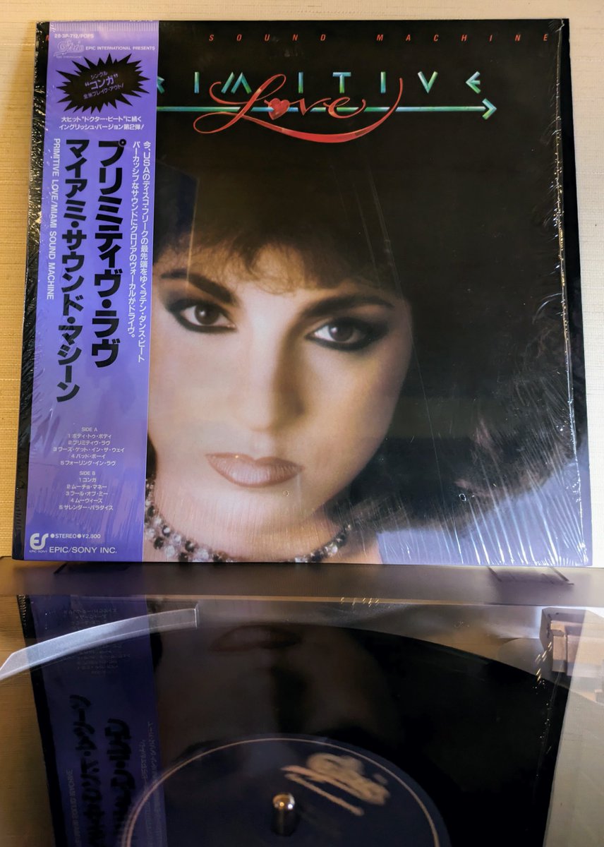 sarah1107jp's tweet image. #夜レコ #MiamiSoundMachine 
#GroriaEstefan #大子町
#Mellow さんで見つけた掘り出し物

Cuba生まれのグロリアのキュートで魅力的なヴォーカルをフィーチャしたラテン系のPOPバンド #Conga #Badboy #WordsGetInTheWay 
#FallingInLove
ヒット満載の名盤😊
後にグロリアはソロでも成功を収めます✨
