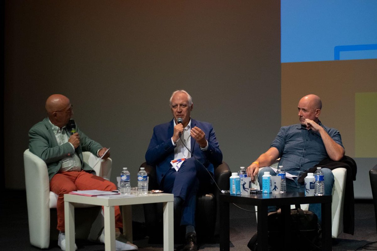 Camille Naude tweet media