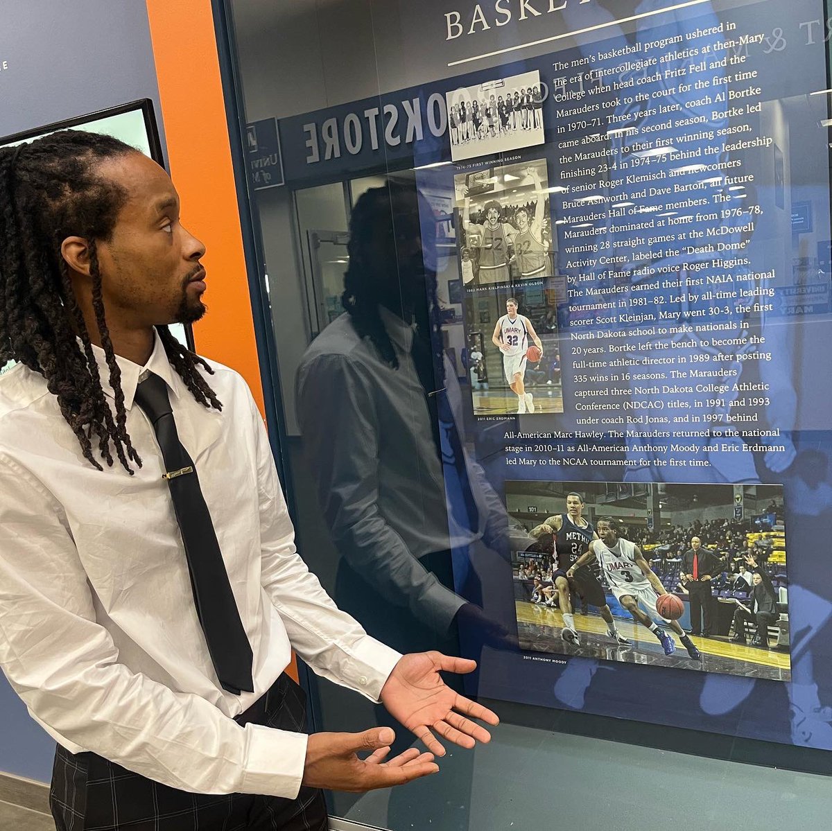 AntMoody3's tweet image. Officially an Hall of Famer 🤞🏾🙏