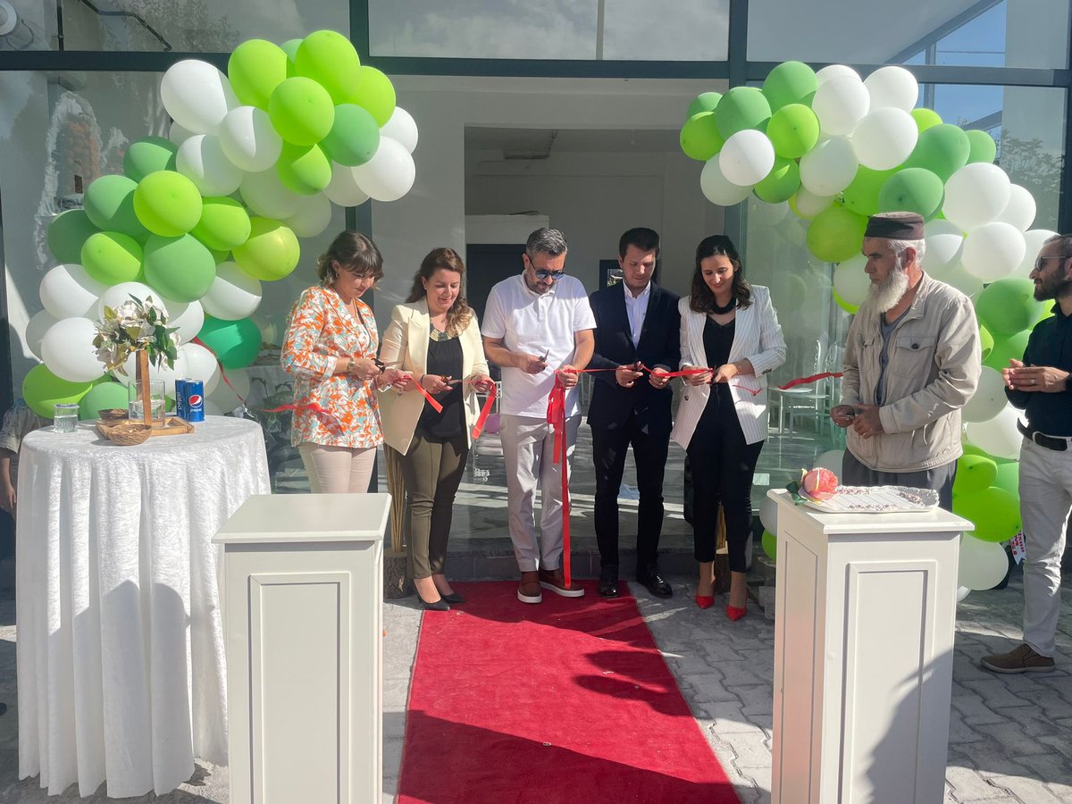 erdemercan54's tweet photo. SATSO Üyemiz METAS Çevre Danışmanlık firmasının açılışını gerçekleştirdik. 

Firma ortakları Tayfun Aydın, Merve Moralı, Selma Sağcı ve Meltem Baş’ı tebrik ediyor; bereketli işler ve bol kazançlar diliyorum https://t.co/FOC2QXi7qi