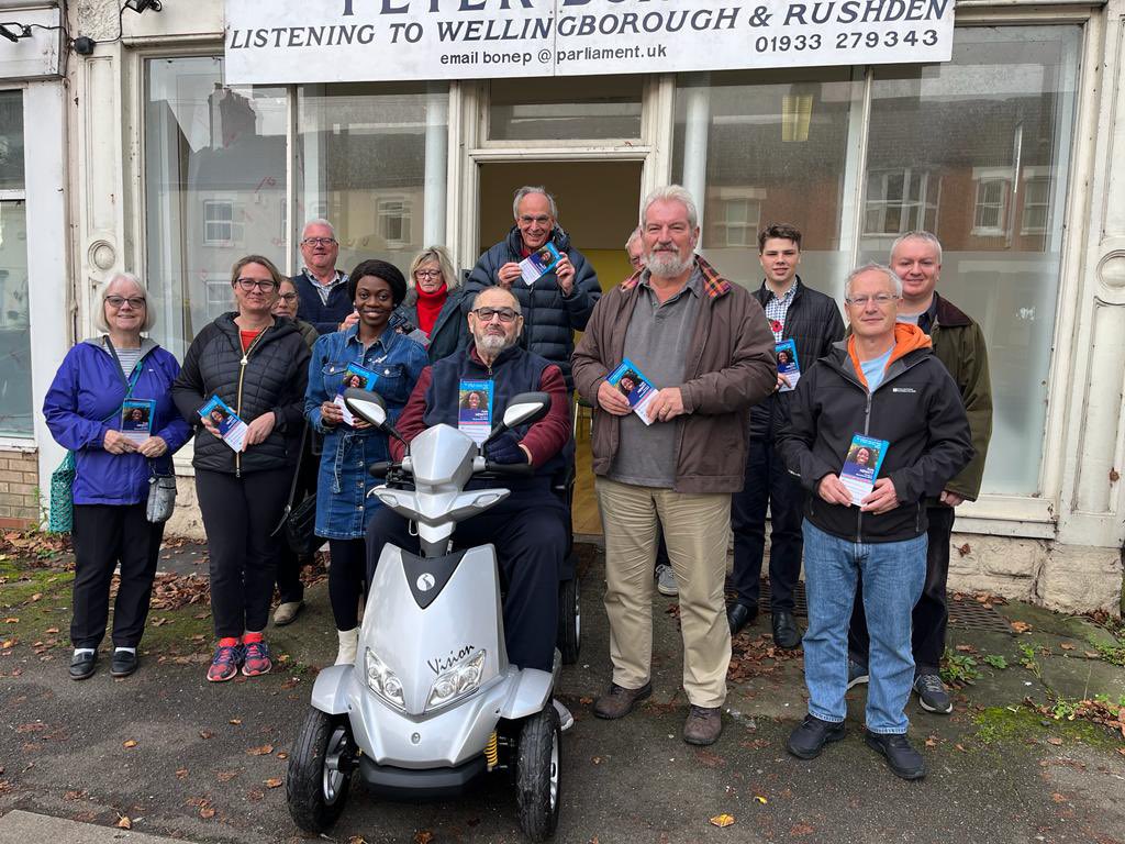 Fantastic to have teams out across Queensway this morning, including friends from CorbyEN. @FaithHewitt12 is a brilliant candidate and we all want to get her elected in the council by-election on 16th Nov! #VoteHewitt #VoteConservative #JointListeningCampaign