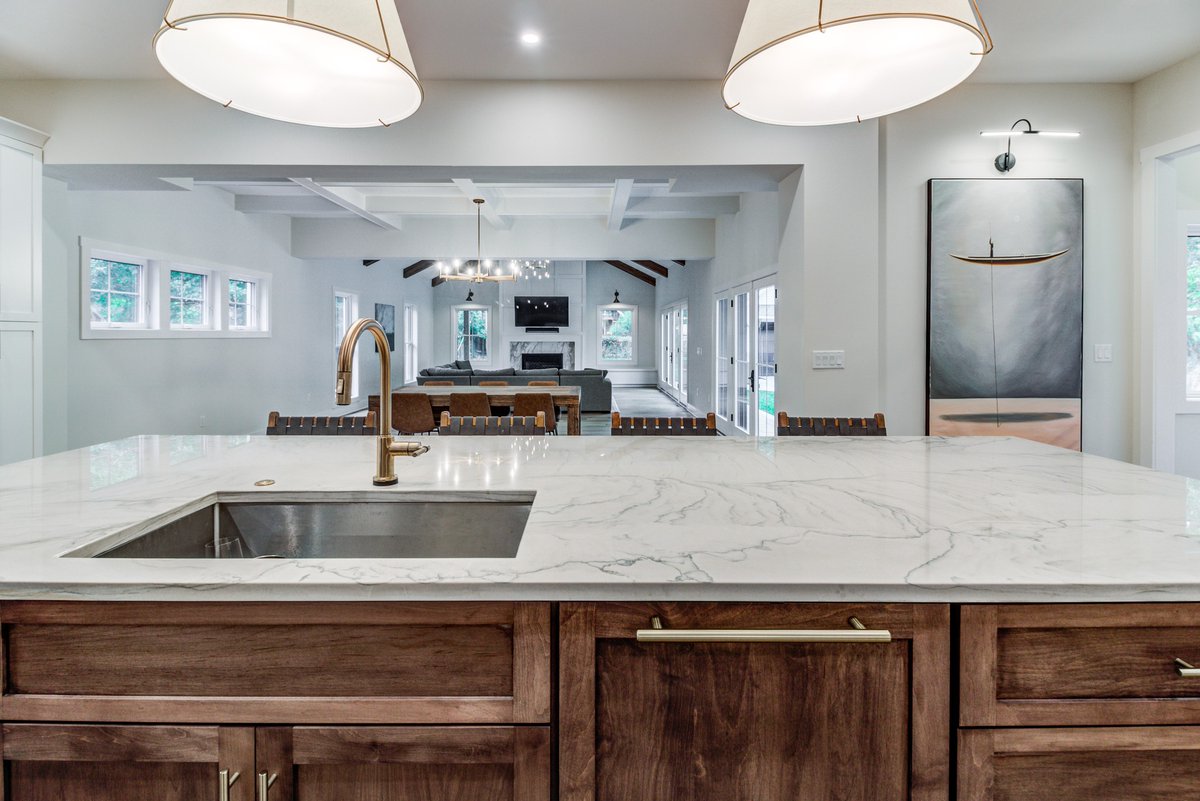 Whether building or remodeling your home, you want the best quality products money can buy. Mont Surfaces by Mont Granite, Inc. travels the world to hand-select intriguing fine quality stones, quartz and porcelain slabs fit for all applications.