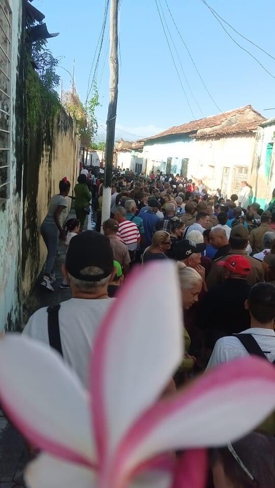 #Camilo vive en el corazón de #SanctiSpirítusEnMarcha .
#CubaHonra