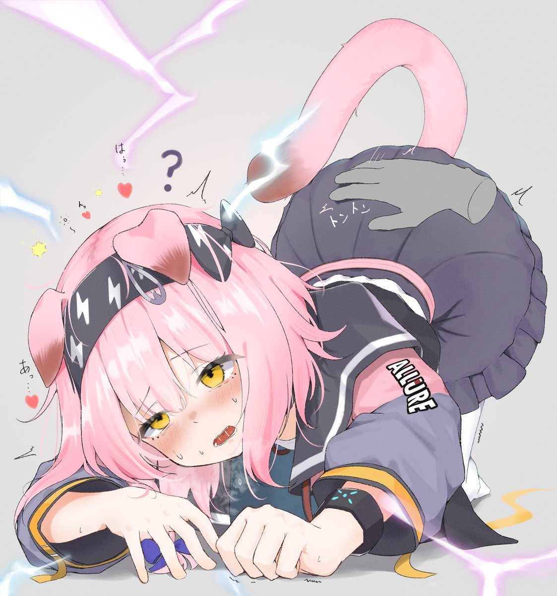 goldenglow (arknights) 1girl electricity tail animal ears cat ears pink hair cat tail  illustration images