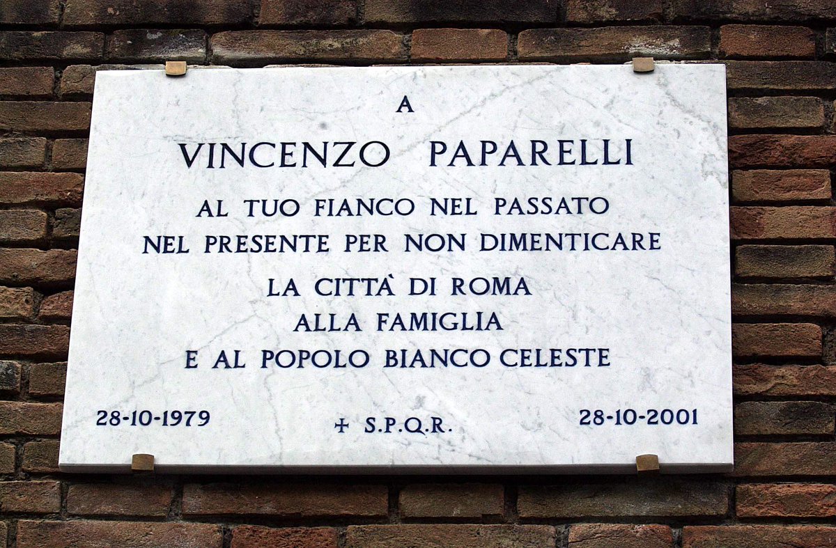 AlessandroCochi's tweet photo. #28ottobre #VincenzoPaparelli #Paparelli #sslazio #ssl #sslazio1900 #ssl1900 #pernondimenticare #calcio #sport #accadde a #Roma https://t.co/Rrmc7A0MTs