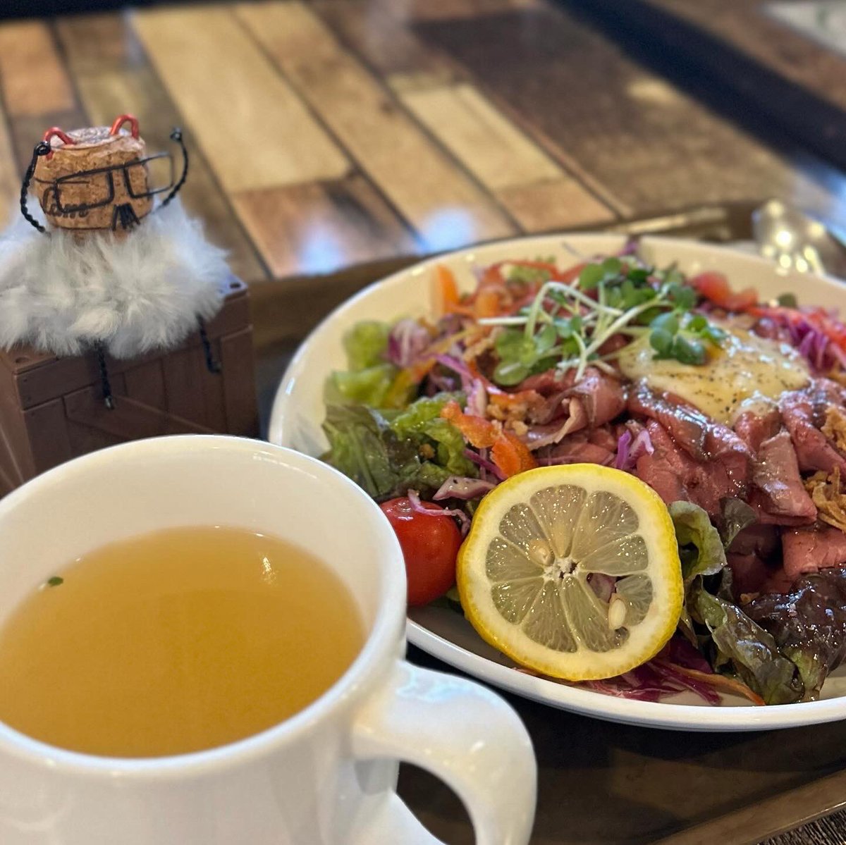 toyamano_yoshie's tweet image. #MsCLOUD さんでおひる
ローストビーフ丼がめちゃ美味い😋
#コルク人間 #まさお #まさ活