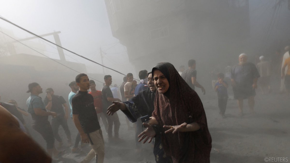 “There is no safe place in Gaza &amp; there is no way out” says <a href="/volker_turk/">Volker Türk</a>. 
Last night’s bombardment &amp; ground operations in Gaza by Israeli forces were reportedly the most intensive yet, taking the crisis to a new level of violence &amp; pain. Continued violence is not the answer.
