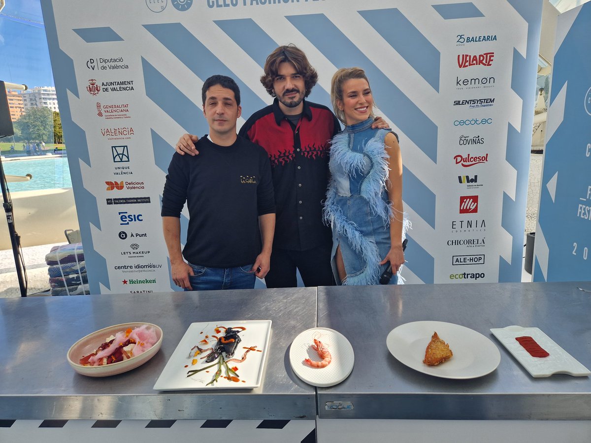 <a href="/fierrovlc/">FIERRO</a> <a href="/Carito_Lou/">Carito Lourenço</a> <a href="/agathardlp/">Agatha RuizdelaPrada</a> La fusión entre gastronomía y moda está a nivel estelar ✨️ en <a href="/clecff/">CLEC Fashion Festival</a>

Mirad qué resultado tan espectacular en este segundo showcooking de #clecfashionfestival .

#DeliciousValència