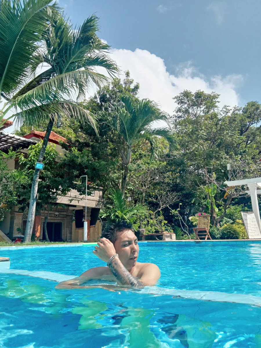 Hendrawanarr's tweet photo. Liburan dong , kerja mulu 🤪🤪 https://t.co/ty63kR1klv