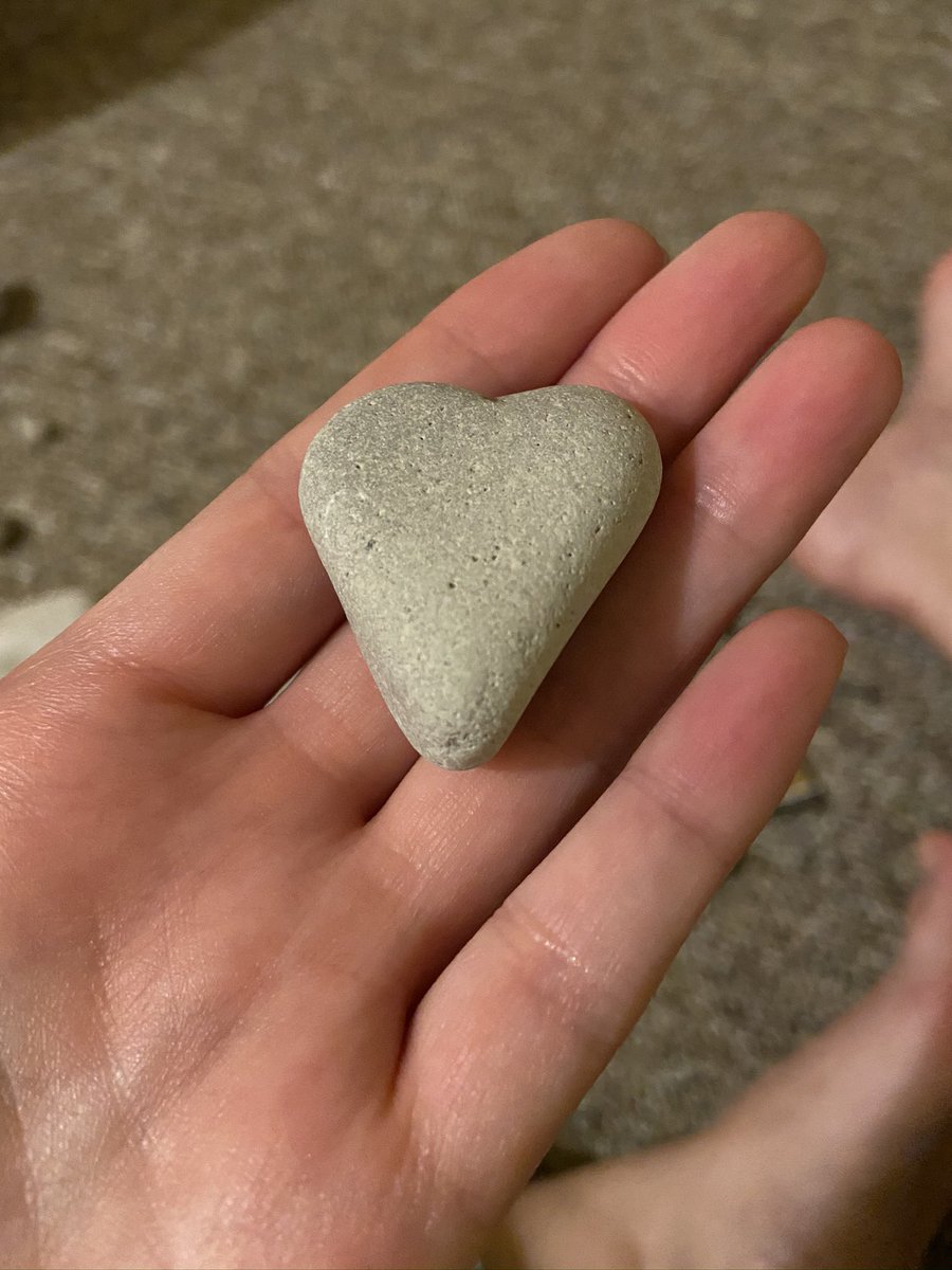 JieunleeMD's tweet photo. #beKind today. At this moment.
Reach out. Don’t pass by someone who’s in distress. Yield to cyclists. To older folks.
Be human. 😉😘 #bringChange. It starts with me. Today. At this moment.
#petoskey #michigan #entangle #pure 🩵💙🩵💙 https://t.co/yWfamM9fcO