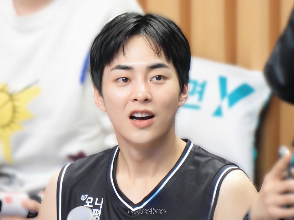 kmstimes's tweet photo. kim minseok is the most beautiful man ever
#시우민 #김민석 #シウミン #xiumin https://t.co/phGMFmdAPU