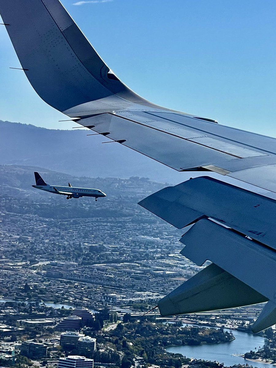 LisaArgenABC7's tweet image. 🚩Low level wind 💨 shear today @flySFO #IflyOAKland #flysanjose as breezy offshore winds increase!