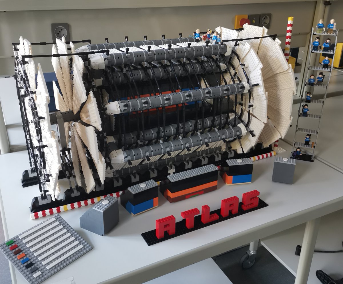 Students at the Kopernikus-Gymnasium in Duisburg, Germany recently built one of the <a href="/ATLASexperiment/">ATLAS Experiment</a> models as part of school project!

Congratulations 👏

Find our more at:
build-your-own-particle-detector.org/students-at-ko…

#BYOPD #particlephysics #scicomm