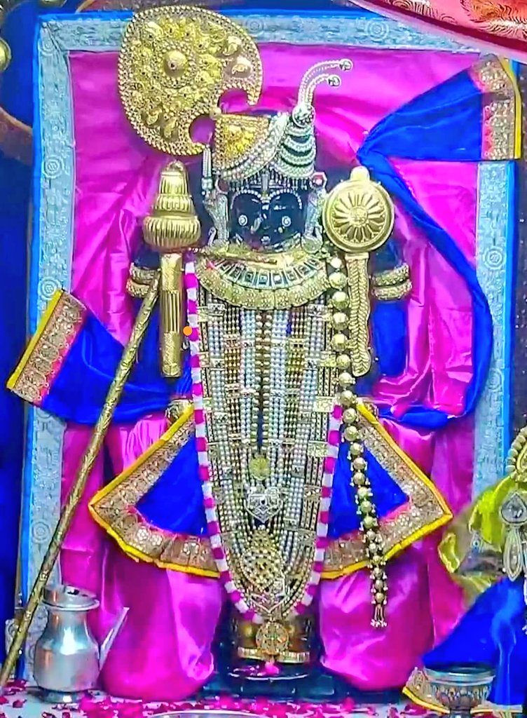 JaiDwarkadhish_'s tweet photo. 🌺 जय द्वारकाधीश 🌺
 🙏🏻 संध्या दर्शन 🙏🏻 https://t.co/3JmqkptIoK