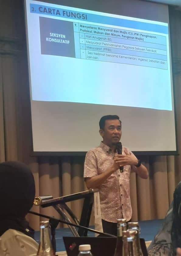 BKRT ICU JPM (@bkrt_icujpm) on Twitter photo YBrs. Ir. Ts. Dr. <a href="/zarabizan/">DR. Ir. Ts. Gs. Br. Zara Bizan</a> telah diberi kepercayaan untuk membentangkan cadangan baru dalam Bengkel Penstrukturan Semula <a href="/ICU_JPM/">ICU_JPM π²πΎ</a> Bil. 2. Cadangan memantapkan dan memperkukuhkan keberhasilan perkhidmatan berteraskan Ihsan - Cakna - Unggul (ICU) πͺπΌ YBrs. Ir. Ts. Dr. <a href="/zarabizan/">DR. Ir. Ts. Gs. Br. Zara Bizan</a> telah diberi kepercayaan untuk membentangkan cadangan baru dalam Bengkel Penstrukturan Semula <a href="/ICU_JPM/">ICU_JPM π²πΎ</a> Bil. 2. Cadangan memantapkan dan memperkukuhkan keberhasilan perkhidmatan berteraskan Ihsan - Cakna - Unggul (ICU) πͺπΌ