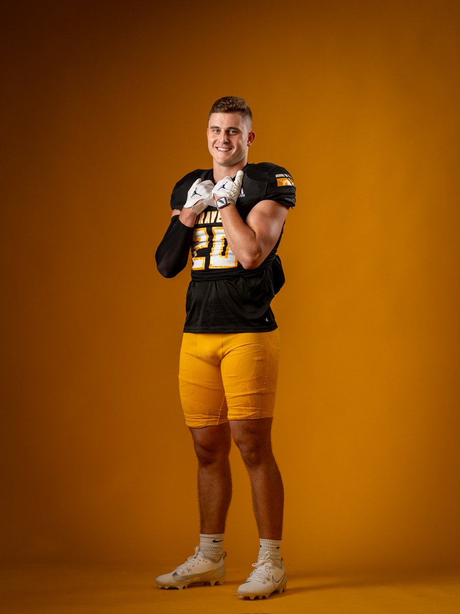 HurstFoodie's tweet photo. 🏈🚨‼️ 𝙂𝘼𝙈𝙀 𝘿𝘼𝙔 ‼️🚨🏈
🆚 Avila University 
📍 11901 Wornall Rd, Kansas City, MO 64145 
⌚️ 1:00 pm
📺  https://t.co/Y8QFts6X8p
🖤💛Let’s Go Ottawa🖤💛
Get to work #20 Love you
#gettowork #ottawafootball https://t.co/TZ5PkUyMut