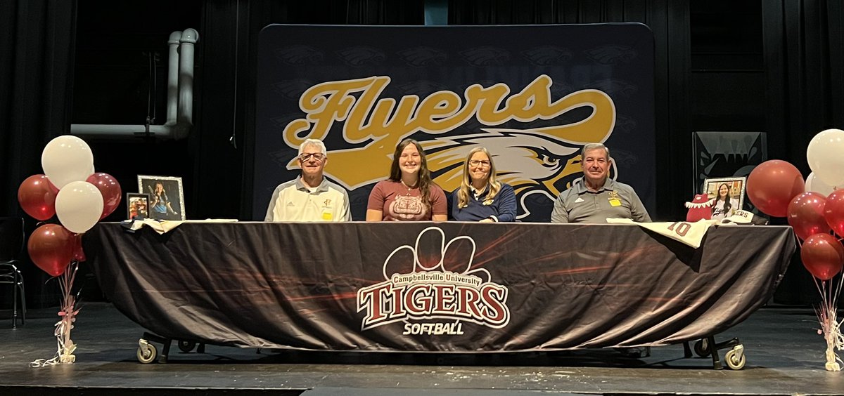 Huge congrats to Lady Flyer Rylee Warner who signed with Campbellsville University Softball this week!