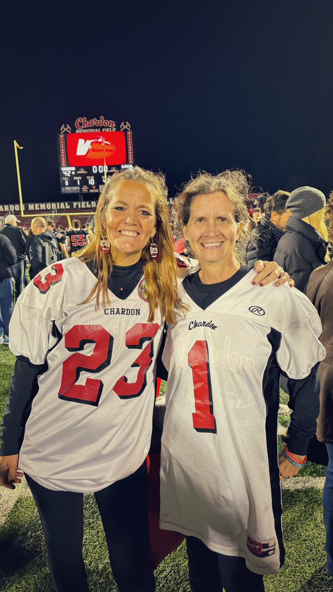 Ma_maruna3's tweet photo. I’m going to miss this ❤️🏈🖤 congratulations on a fabulous WIN! https://t.co/n51pO8W2gK