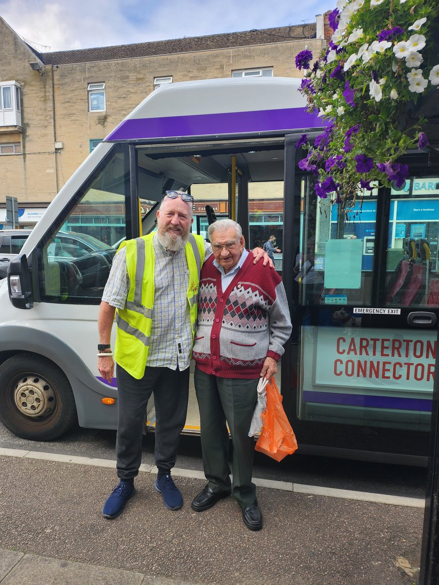 AdamLethbridge's tweet photo. Love driving community buses, I did a Witney shift today with @WoctBus and was presented with this by 98 years young local resident, bus regular and piano legend Dennis 'The Bishop of Witney' Bishop π #communitytransport #localbuses #randomactsofkindness https://t.co/93N9PUXaqQ