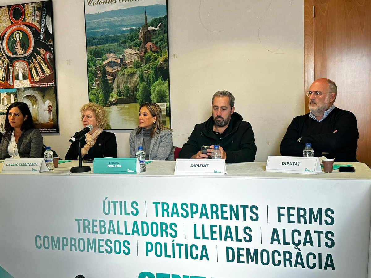 📸 Avui Berga, capital del Berguedà, acull una nova jornada d’estratègia municipal, aplegant diferents càrrecs electes de la comarca.

👥 El secretari general <a href="/jorditurull/">Jordi Turull i Negre</a> ha participat a la jornada. També hi han participat el responsable de política municipal, <a href="/davidsaldoni/">David Saldoni🎗</a>; el
