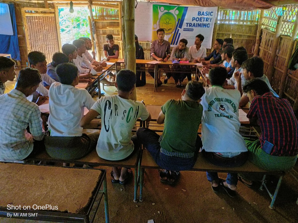 RuwedCbo's tweet photo. @ruwed_2021 successfully completed the 2nd day of Basic #Poetry Training as part of the Youth Skills building program.
#poet #Rohingya #Language #Rohingyalanguage #Rohingyapoems #poems https://t.co/cRJjLh8OJn