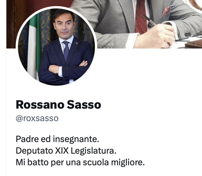 LucaBizzarri's tweet image. La scuola italiana, spiegata bene. 
Padre ED insegnante.