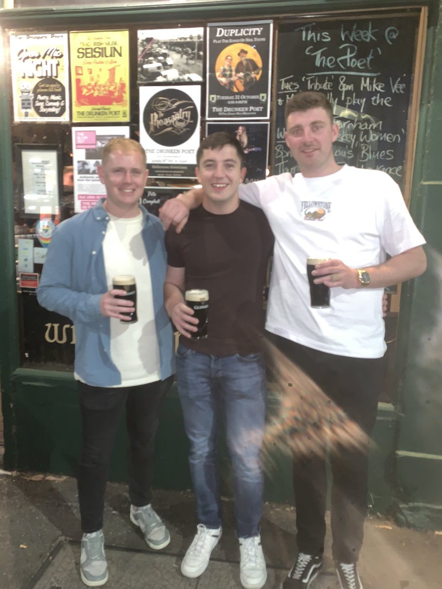 A long long way from home! But we’ll still celebrate <a href="/BarryroeGAAClub/">BarryroeGAAClub</a> victory in style 💙💙🩵🩵