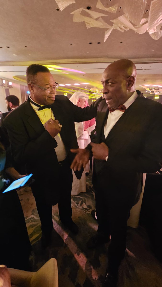 frankbrunoboxer tweet picture