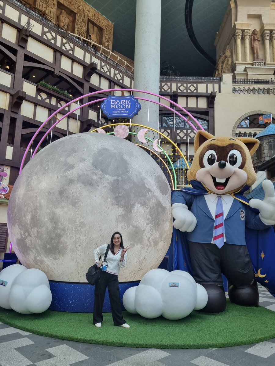chiararosedmd's tweet photo. Happy Anniversary to #TheAstronaut
RJ celebrating in #LotteWorldAdventure with Churros Milkshake. 😋 @BTS_twt
#TheAstronaut1stAnniversary #BTS #BTSARMY #Jin #RJ #BT21 #ChiaraSouthKorea2023 #SouthKorea2023 https://t.co/lfzxI5kkdy