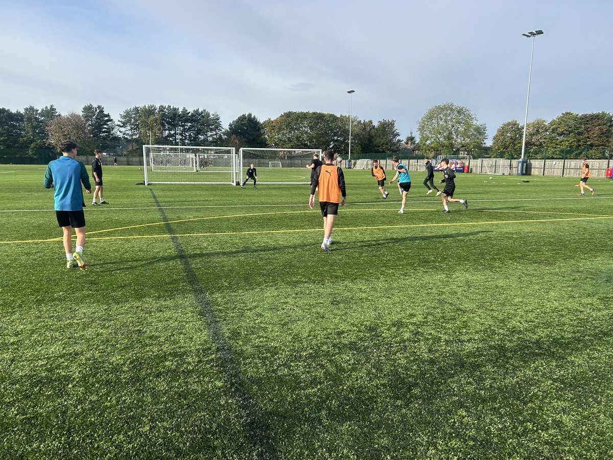 ⏰ October Half Term Full time Football Education Programme taster session ⏰ Friday 3rd November 10am-12pm Newcastle University Cochrane Park If you are currently in Year 11 and are considering your options sign up to attend our session ➡️newcastleeliteacademy.co.uk/btec-football-…