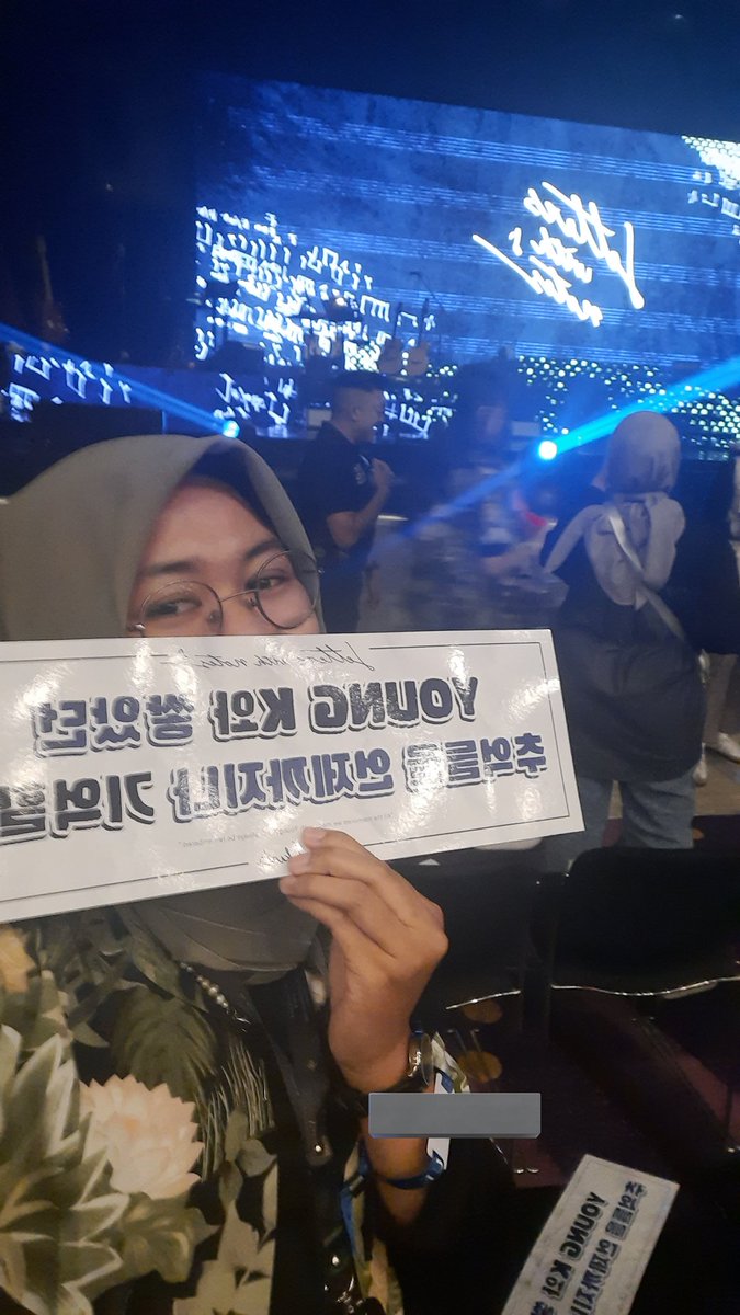 yeolloey's tweet photo. Sumpah ini deket banget gw ngga bohong mau nangis
#LetterWithNotesinJKT
#LettersWithNotes
#youngk #day6 https://t.co/di0wRuSskB