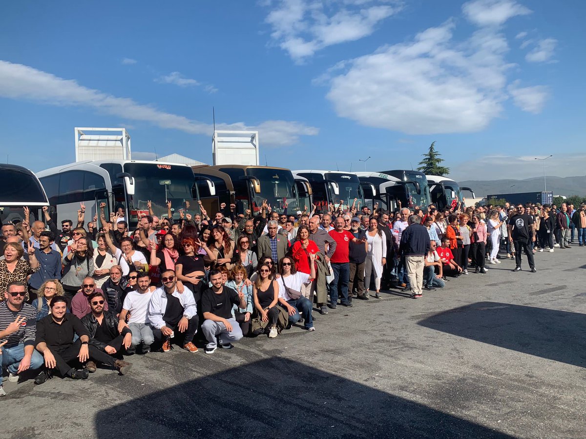 TipIstanbul's tweet photo. 🚌Geliyoruz Ankara!

Bugün 16.00’da Anıtpark’ta eşit ve özgür bir cumhuriyet için, #CanAtalayaÖzgürlük için buluşuyoruz! https://t.co/x2zsPmJWso