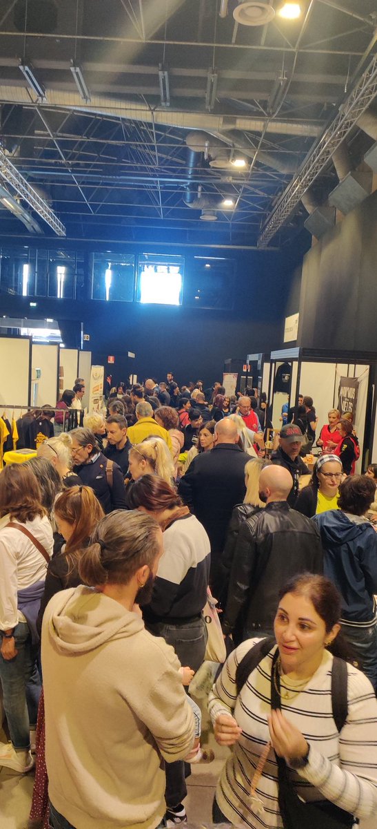 partigianovegan's tweet photo. E che #miveg sia!!! #Milano https://t.co/ES2WY8NE3U