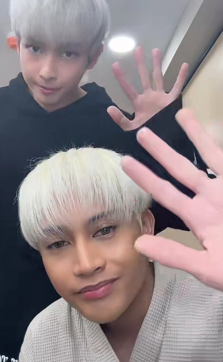 saoirse091019's tweet photo. "magkamukha tayo"
— Justin, 2023

@SB19Official #KENTIN https://t.co/zPOOQoqLZj