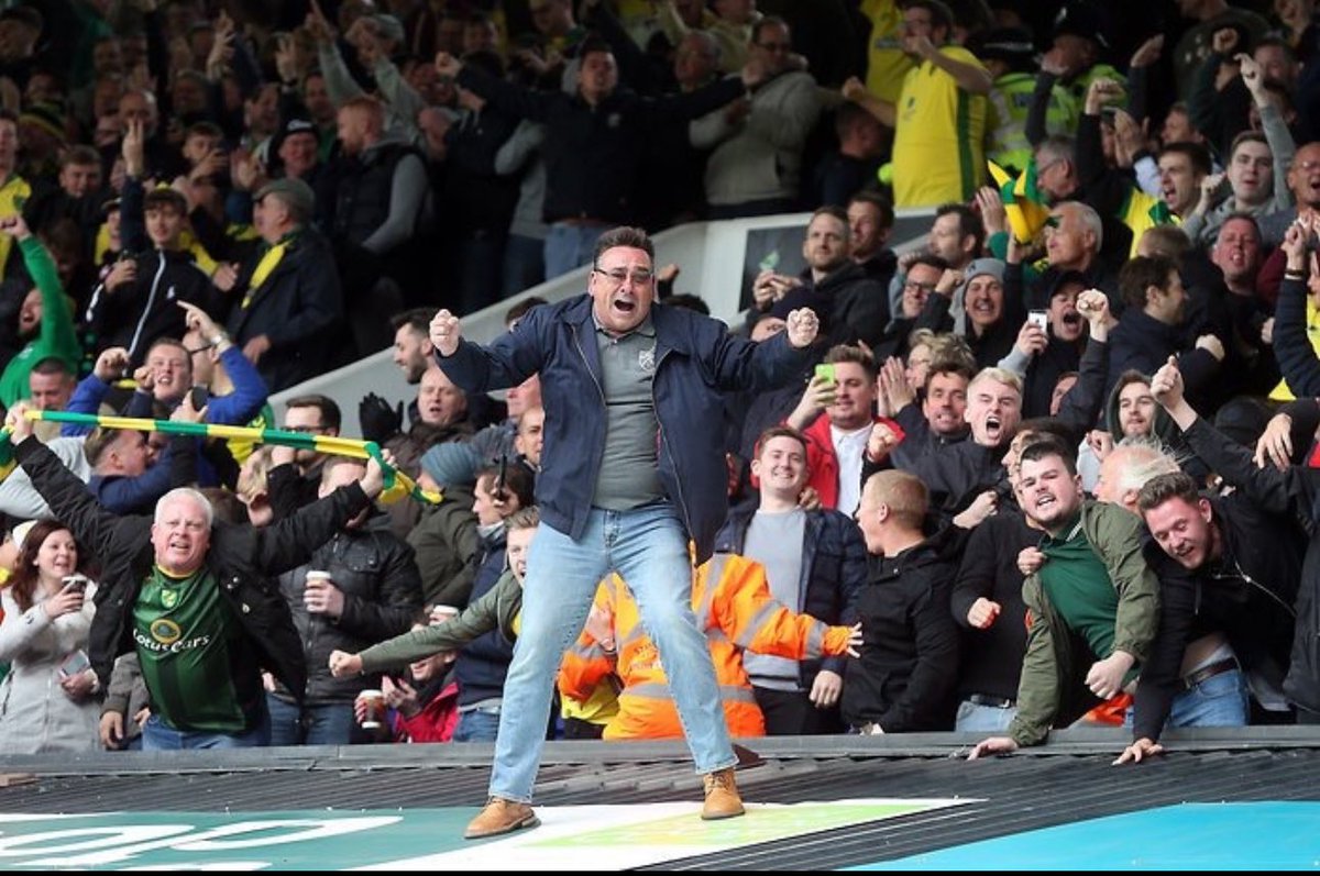 FBAwayDays's tweet image. Who’s off to a game today?

Where are you off to and who are you supporting? 🍻