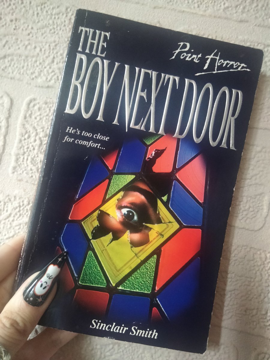 AMdrnHouseWitch's tweet image. Today&apos;s Halloween read is another from my Point Horror collection
❤️🧡💛
#BookwormForLife #PaperbackBook #Goodreads #PointHorror #SinclairSmith