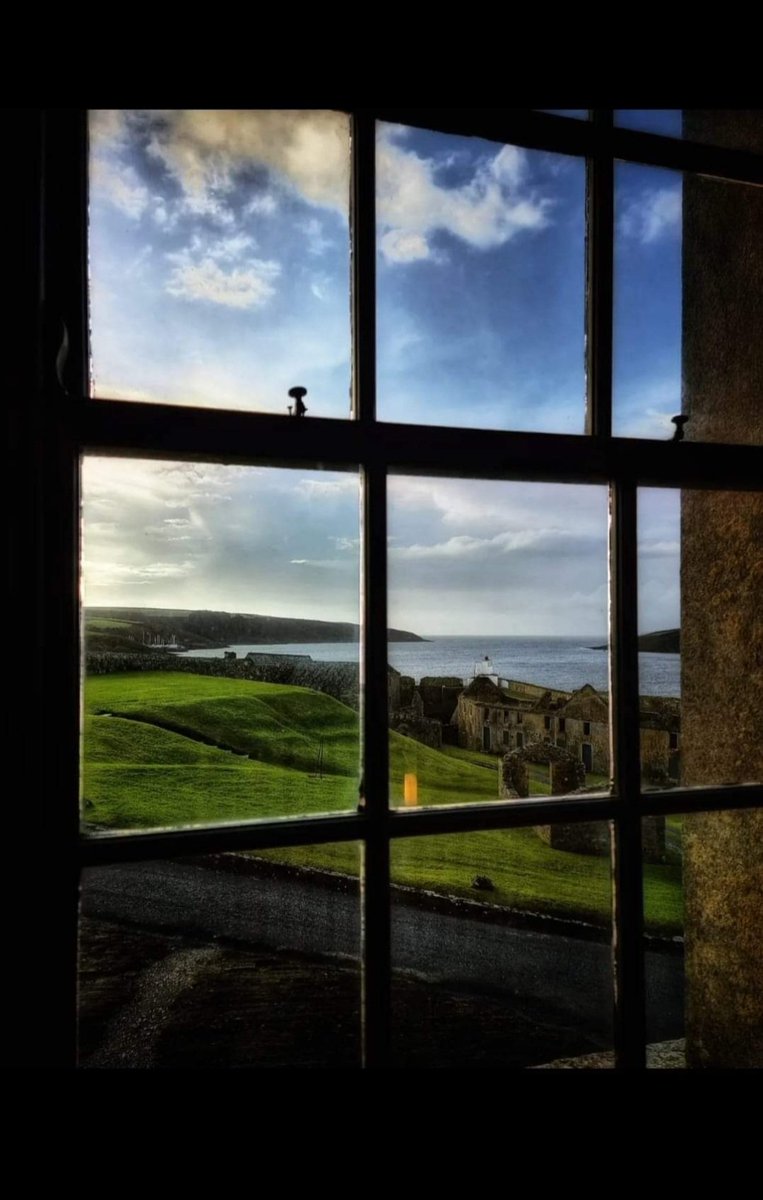 AlphaCharlieHo1's tweet photo. Had the pleasure of a week in Kinsale 🇮🇪 here is a sneak peak of my pics!  #Ireland #photography #landscapephotography #hikingadventures #GetOutside #hiking #Nature #kinsale https://t.co/zIXehK6arA