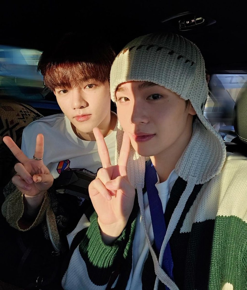 haoraearchive's tweet photo. LIVE LAUGH LOVE HAORAE IN EUROPE I SAID https://t.co/4LuoMhghc7