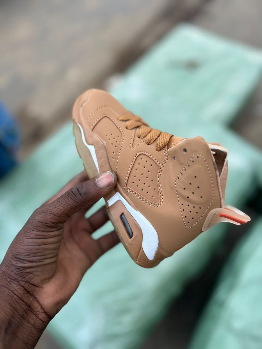 GalassShoes's tweet photo. #Wanter Dal xalei🔥disponible Amna Pointure 25..ba..35📌 🏷️12.000f rek
Offrez le bonheur à vos enfants en leur achetant une de ces magnifiques paires de chaussures #MarséSamedi https://t.co/bOdaIvZVVw