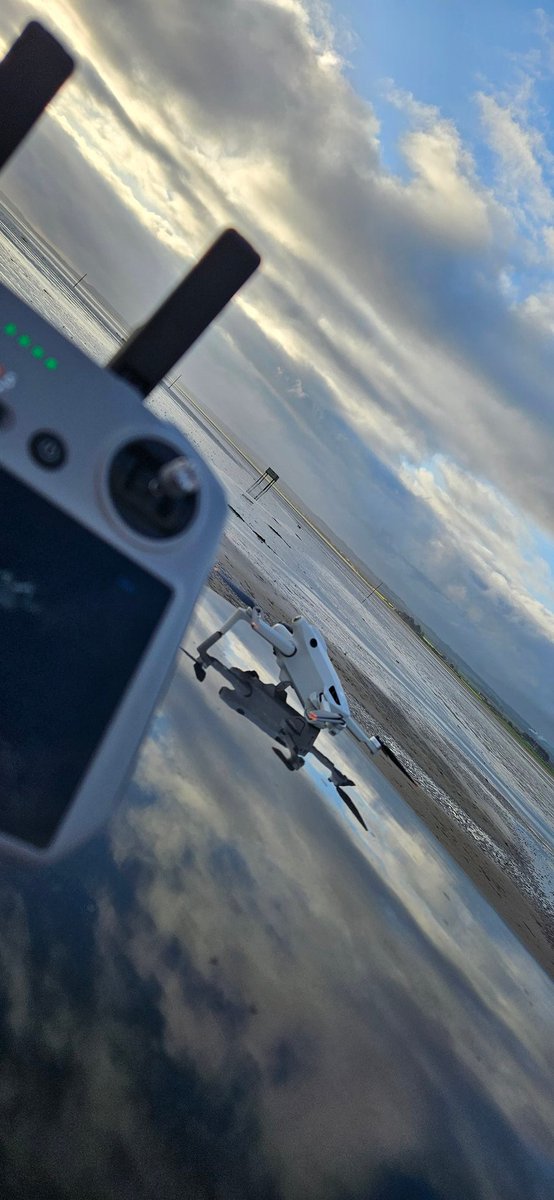 A small detour after shift. Nice 24hrs, getting some nice footage at Holy Island.