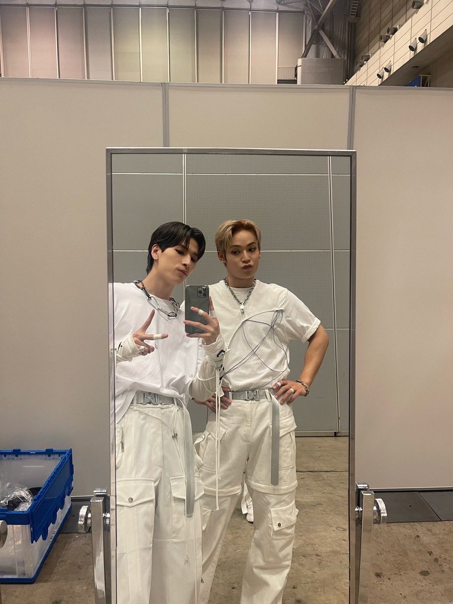 official_jo1 tweet picture