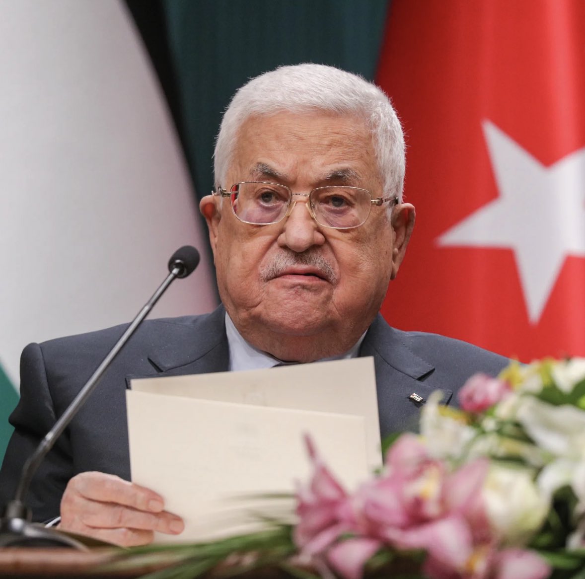 الأحداث العالمية tweet media
