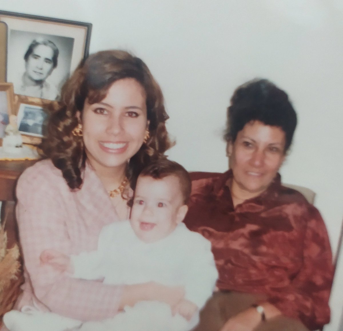 dracarolina2023's tweet photo. Mamita danos la Victoria hoy. Por vos todo, mi ángel del cielo 💙 #ListaP https://t.co/L1kPVMoFJP
