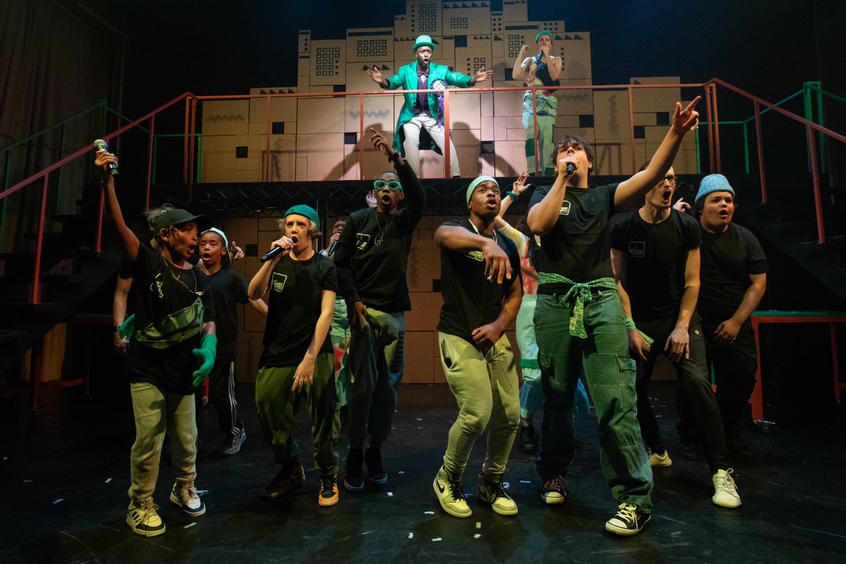 My heart is big. I love everyone who has worked on this glorious show, project and labour of love. Kids up rats down! Everyone at the @battersea_arts , and all the beatbox kids who have taken part in our workshops developing it @BACBeatboxAcad 2 more sold out shows today 🐀 !